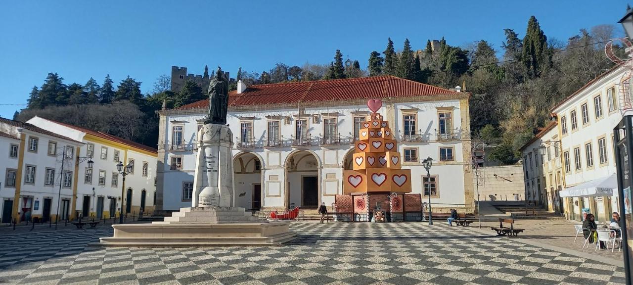 Love Tomar Exterior photo