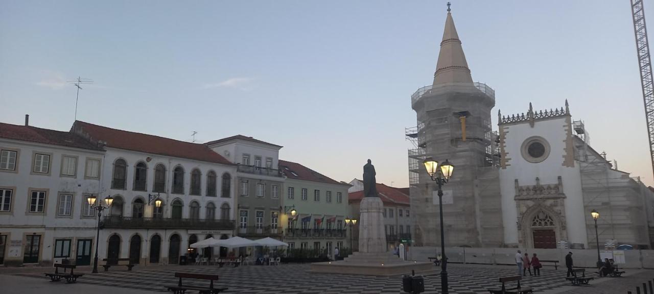 Love Tomar Exterior photo
